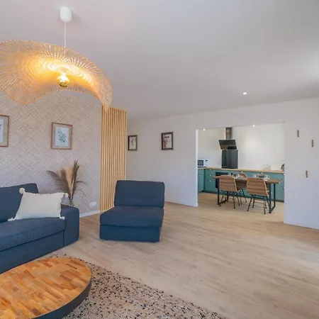 아파트 Avec Patio Au Centre De Royan, Proche Et Marche, Parking *