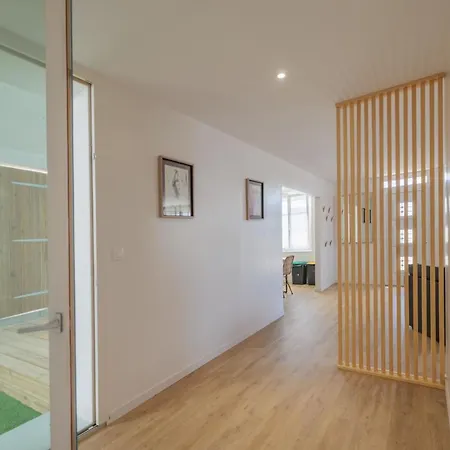 L Escale De Royan, A Pied, Parking, Patio