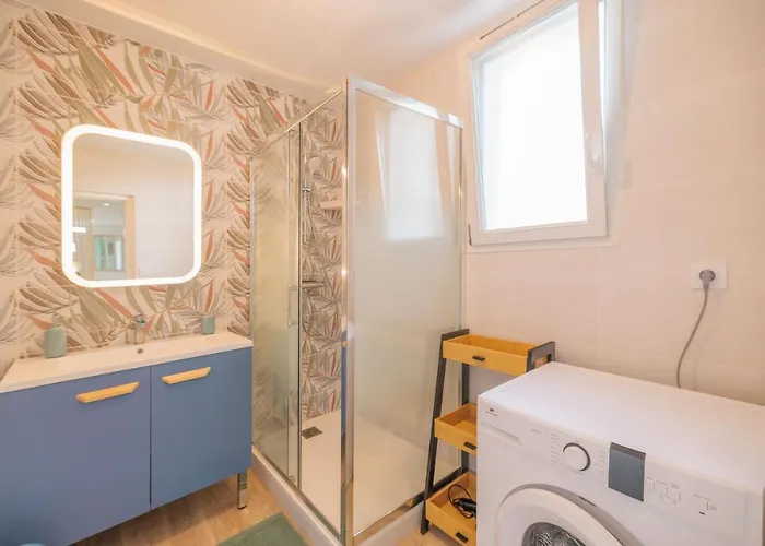 Διαμέρισμα Avec Patio Au Centre De Royan, Proche Et Marche, Parking